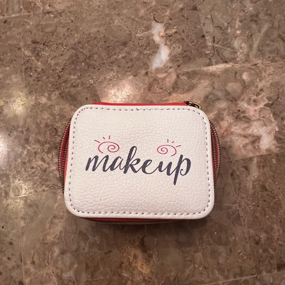 2 New Mary Kay travel Case